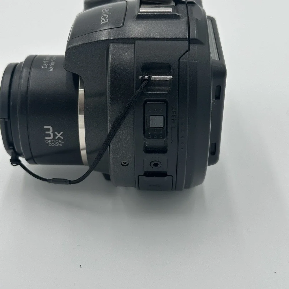Sony Mavica MVC-CD500 Black LCD 5MP 3x Optical Zoom Digital Camera NO BATTERY